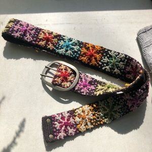 Embroidered belt